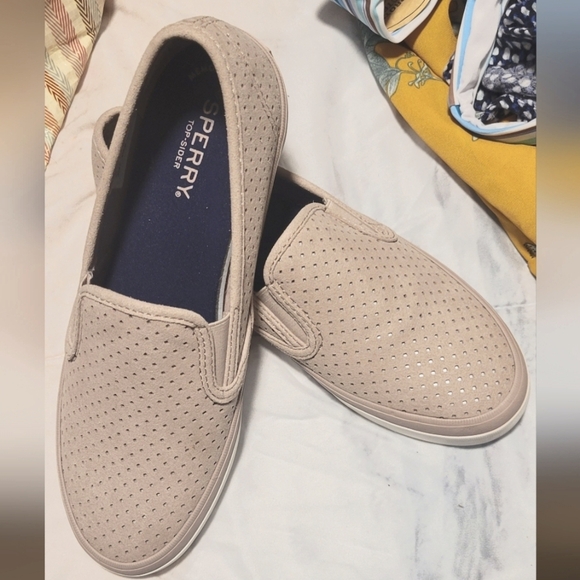 Sperry Shoes - Picture 1 of 4